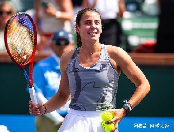 他精准卡位 他精准卡位