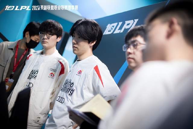 的征程上正 的征程上正